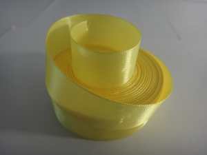 Лента атласная 25 мм(цв.1\132 желтый / 23 метра)