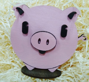 Декор деревянный Свинка ( диаметр 14 см )