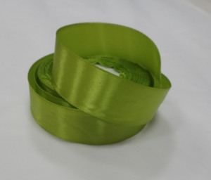 Лента атласная 25 мм(цвет 184 св зеленый 23 метра )